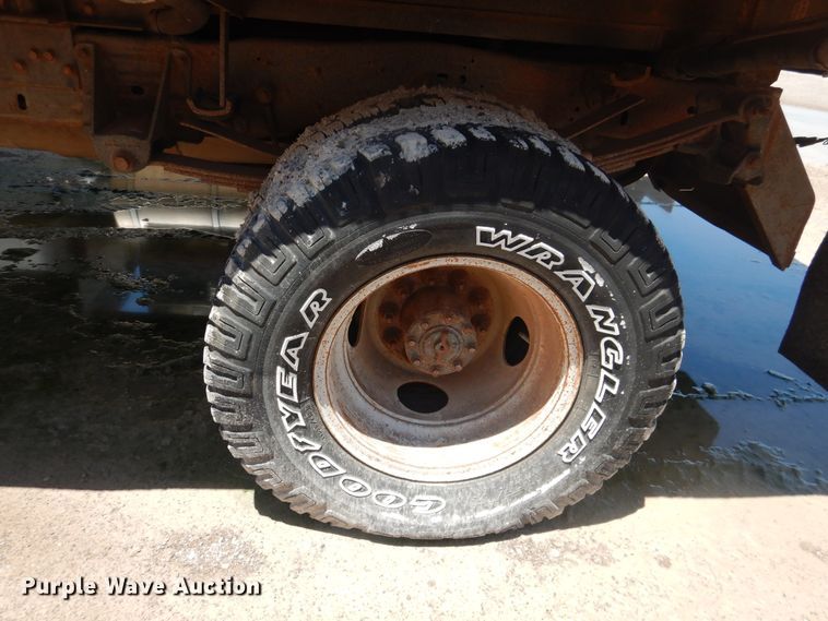 image for item DL0374 1996 Ford F450 Super Duty  dump flatbed truck