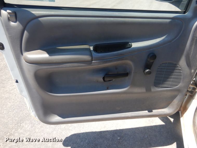 image for item DL0376 1998 Dodge Ram 1500  pickup truck