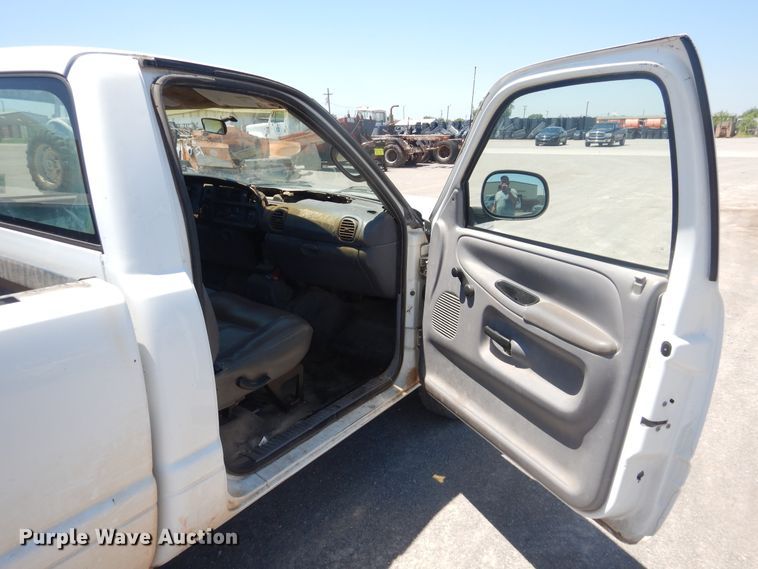 image for item DL0376 1998 Dodge Ram 1500  pickup truck