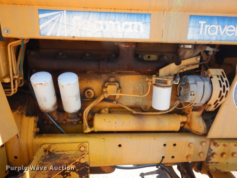 image for item DL0377 International 684  tractor