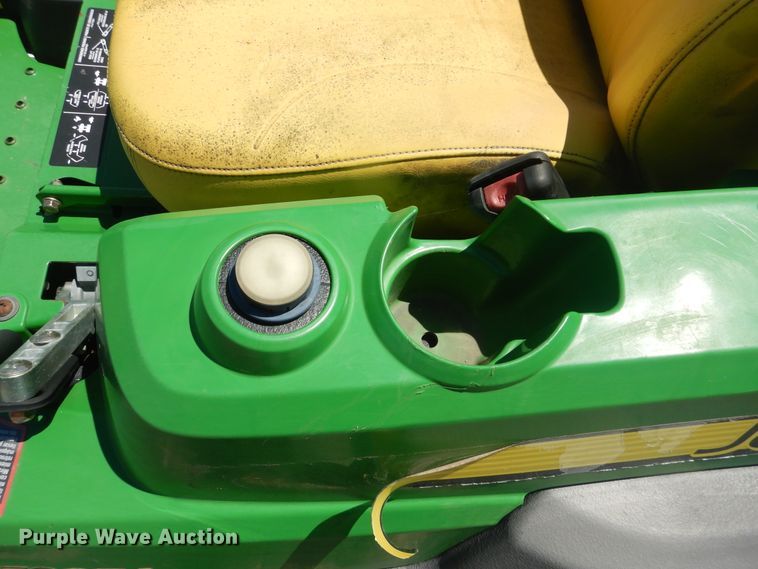 image for item DL0381 2010 John Deere Z925A  ZTR lawn mower