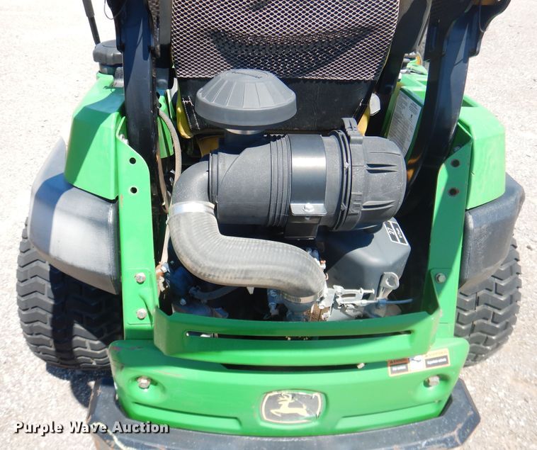 image for item DL0381 2010 John Deere Z925A  ZTR lawn mower