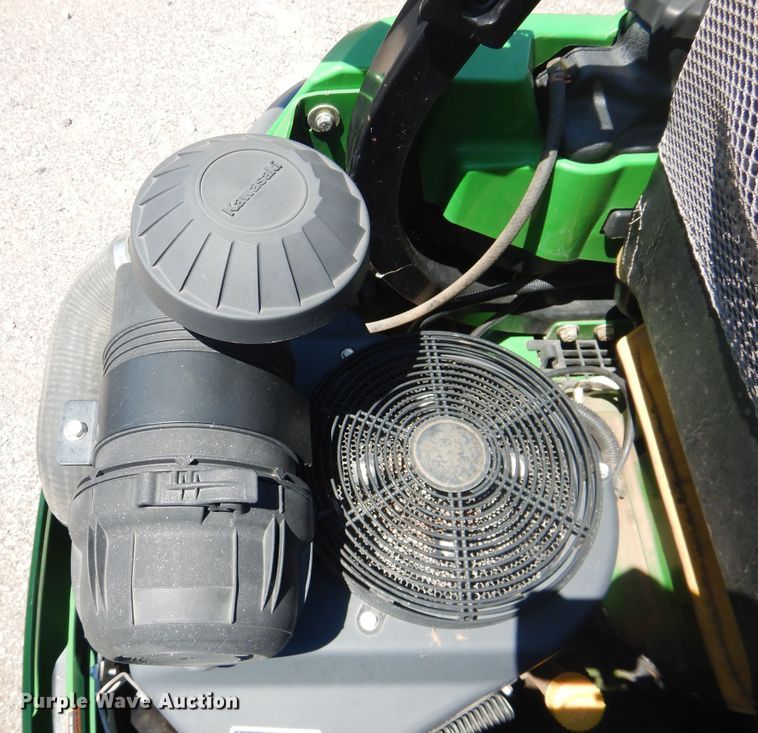 image for item DL0381 2010 John Deere Z925A  ZTR lawn mower