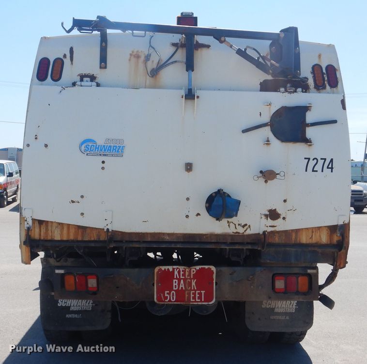 image for item DL0385 2007 International 4300  street sweeper truck