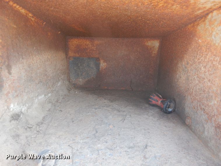 image for item DL0385 2007 International 4300  street sweeper truck