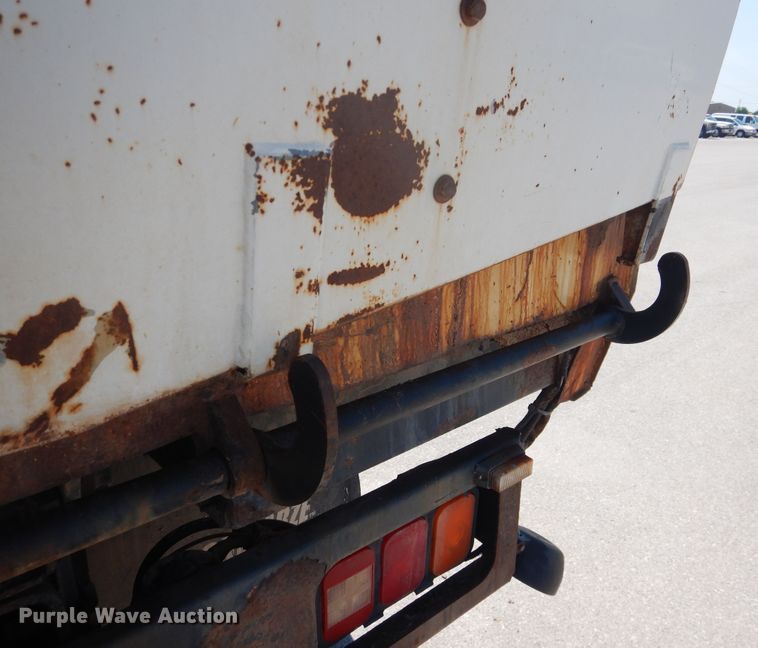 image for item DL0385 2007 International 4300  street sweeper truck