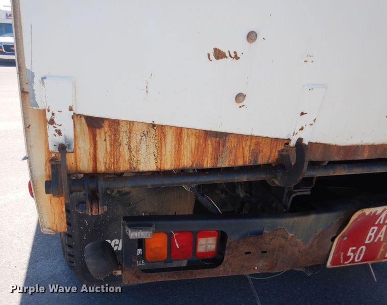 image for item DL0385 2007 International 4300  street sweeper truck