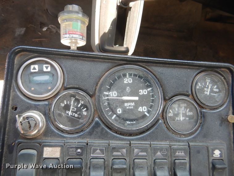 image for item DL0385 2007 International 4300  street sweeper truck