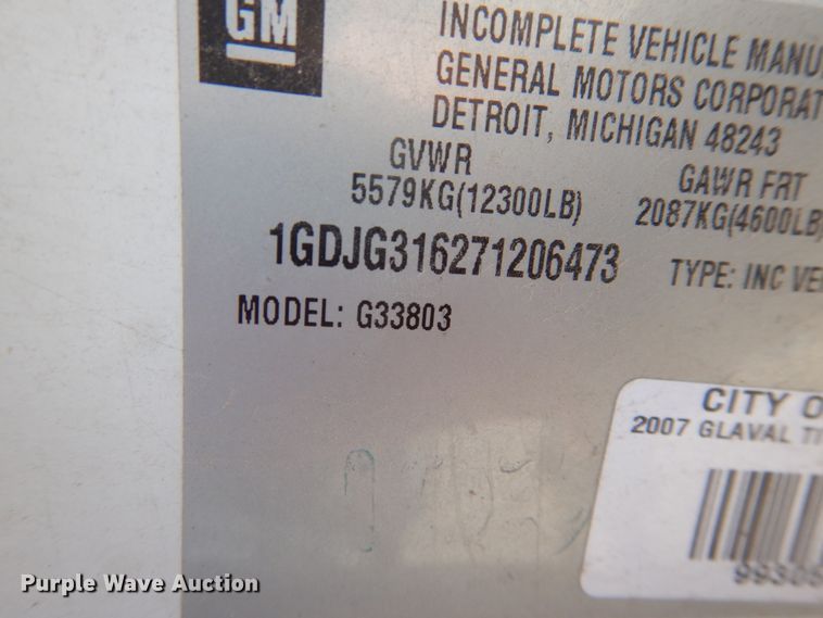 image for item DL0387 2007 GMC Savana G3500  shuttle bus