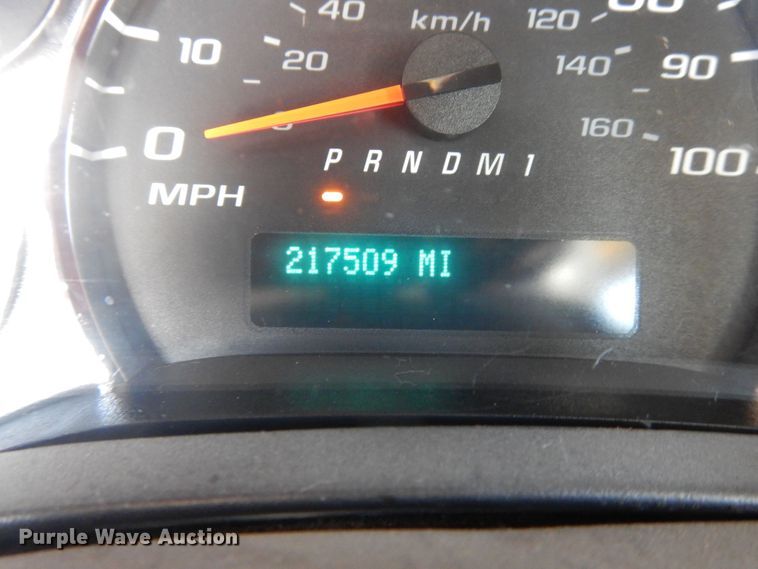 image for item DL0388 2010 Chevrolet Express G4500  shuttle bus