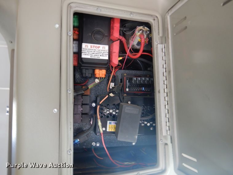 image for item DL0388 2010 Chevrolet Express G4500  shuttle bus