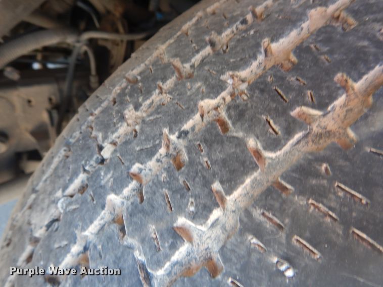 image for item DL0388 2010 Chevrolet Express G4500  shuttle bus