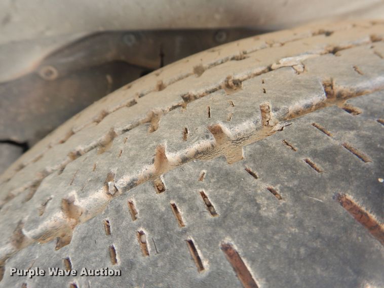 image for item DL0388 2010 Chevrolet Express G4500  shuttle bus