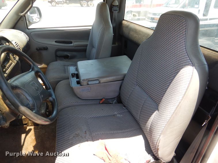 image for item DL0392 1998 Dodge Ram 1500  pickup truck