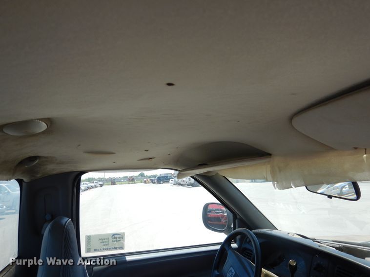 image for item DL0392 1998 Dodge Ram 1500  pickup truck