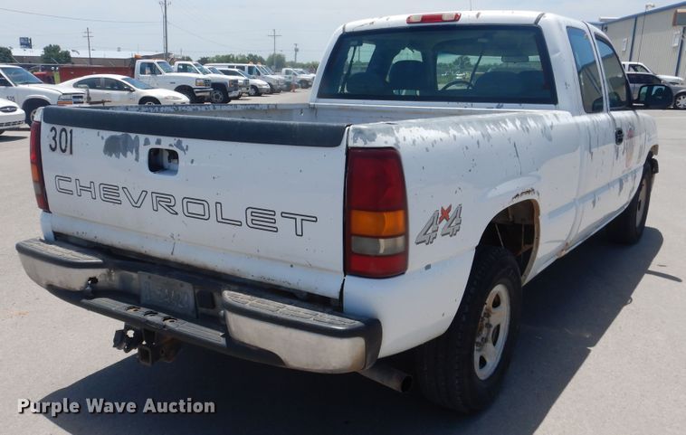 image for item DL0393 2002 Chevrolet Silverado 1500  Ext. Cab pickup truck