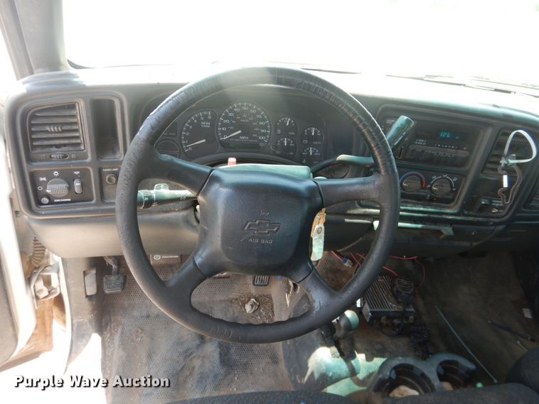 image for item DL0393 2002 Chevrolet Silverado 1500  Ext. Cab pickup truck