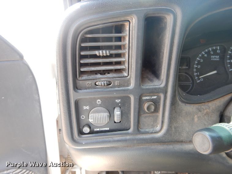 image for item DL0393 2002 Chevrolet Silverado 1500  Ext. Cab pickup truck