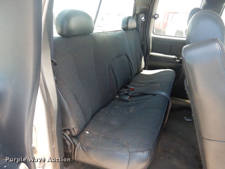 image for item DL0393 2002 Chevrolet Silverado 1500  Ext. Cab pickup truck