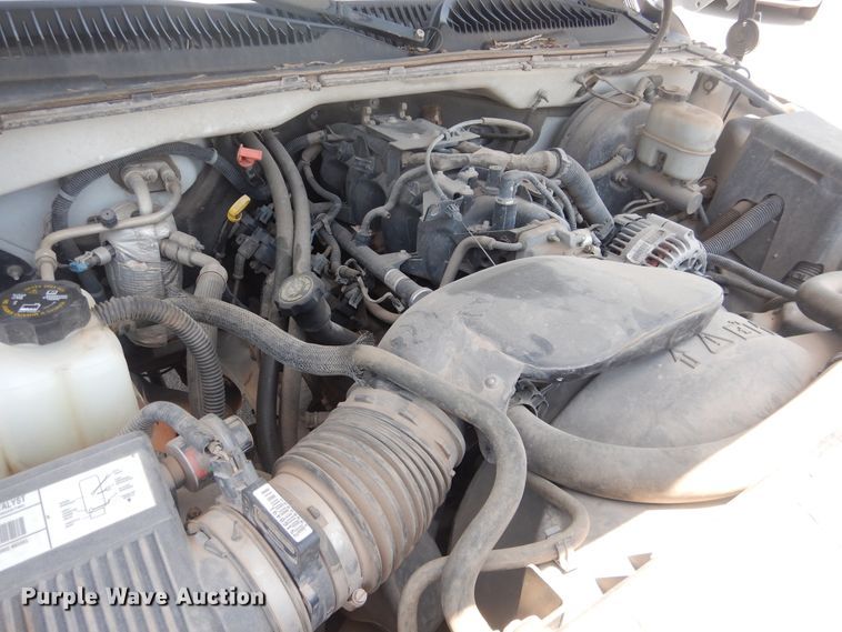 image for item DL0393 2002 Chevrolet Silverado 1500  Ext. Cab pickup truck