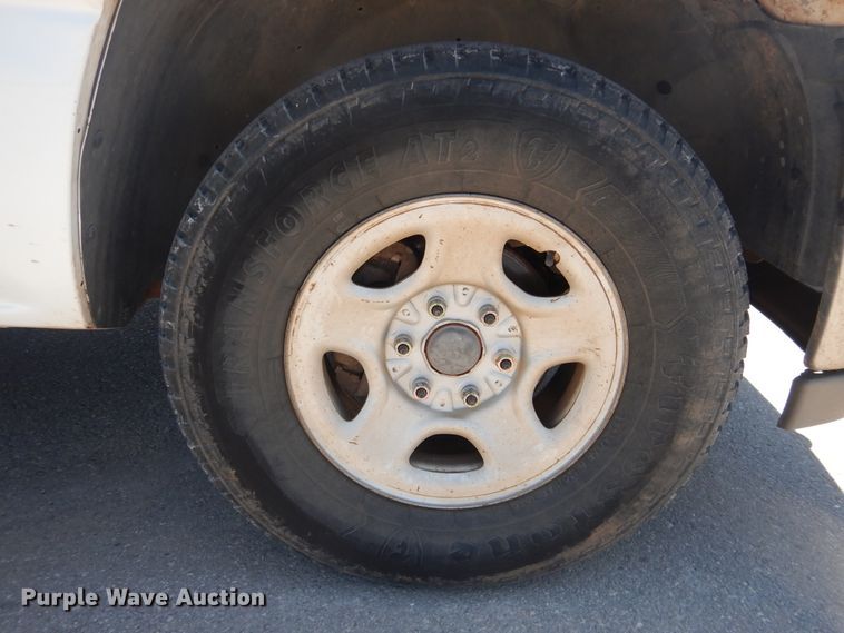 image for item DL0393 2002 Chevrolet Silverado 1500  Ext. Cab pickup truck