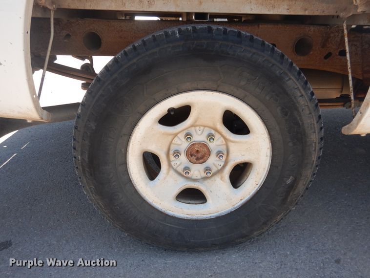 image for item DL0393 2002 Chevrolet Silverado 1500  Ext. Cab pickup truck