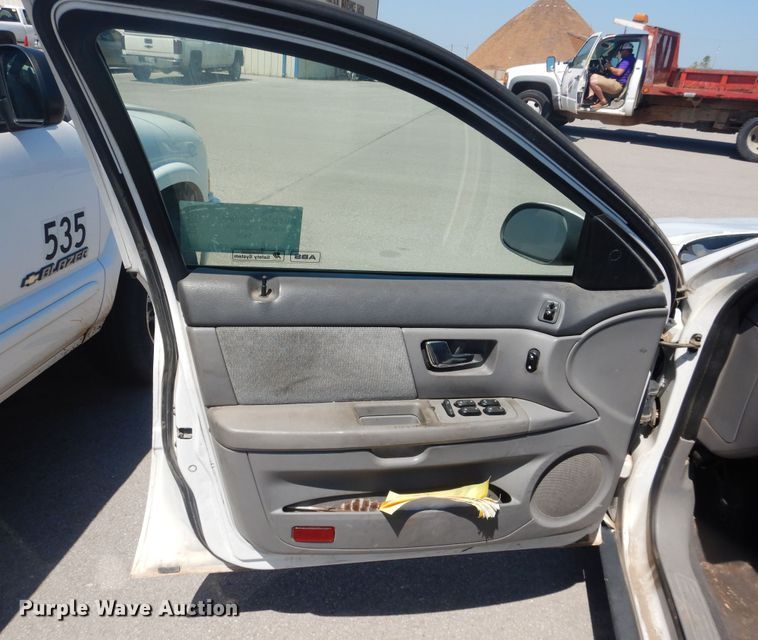 image for item DL0395 2000 Ford Taurus