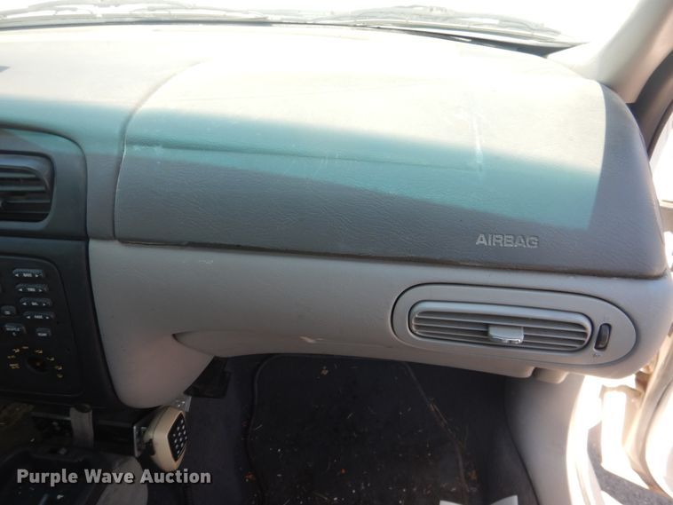 image for item DL0395 2000 Ford Taurus