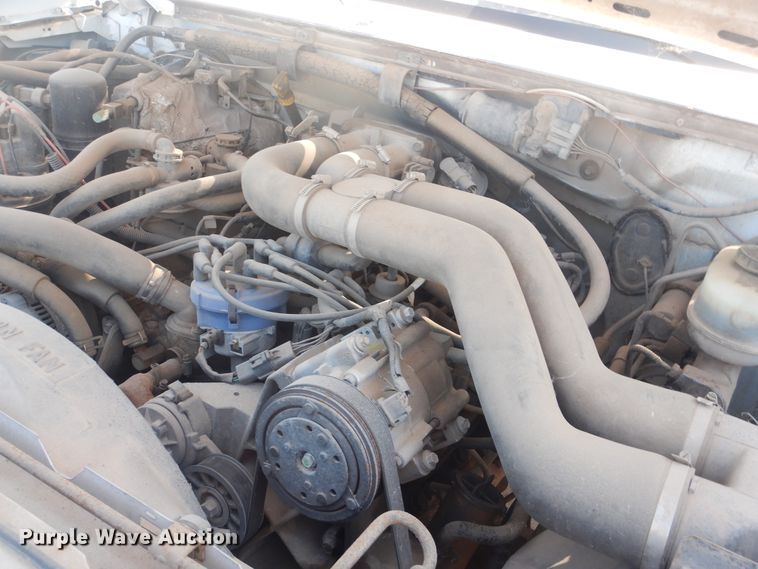 image for item DL0397 1997 Ford F450 Super Duty  utility / service truck