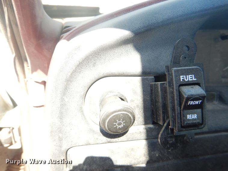 image for item DL0397 1997 Ford F450 Super Duty  utility / service truck