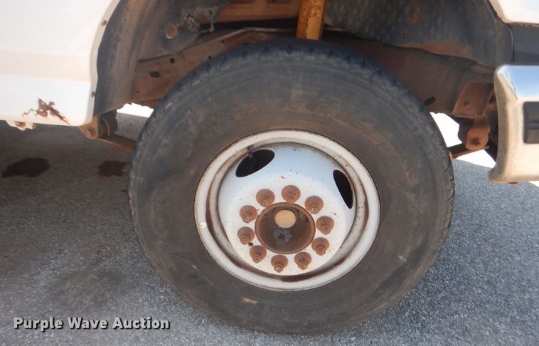 image for item DL0397 1997 Ford F450 Super Duty  utility / service truck