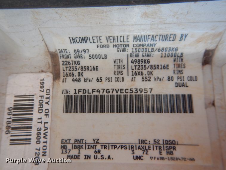 image for item DL0397 1997 Ford F450 Super Duty  utility / service truck