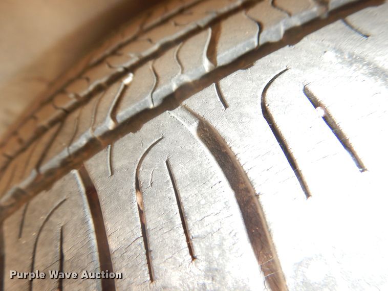 image for item DL0400 1998 Ford Taurus