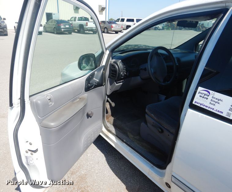 image for item DL0401 1998 Dodge Caravan  van