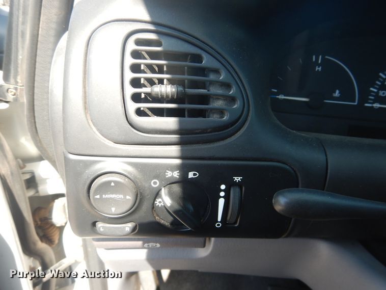 image for item DL0401 1998 Dodge Caravan  van