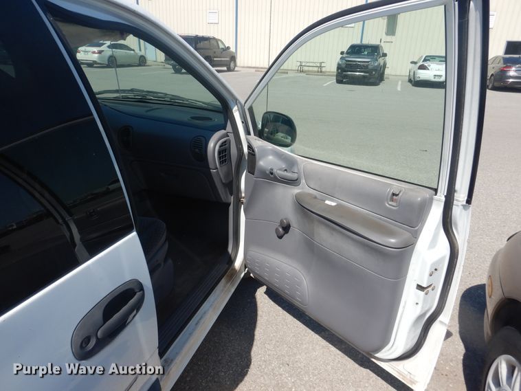image for item DL0401 1998 Dodge Caravan  van