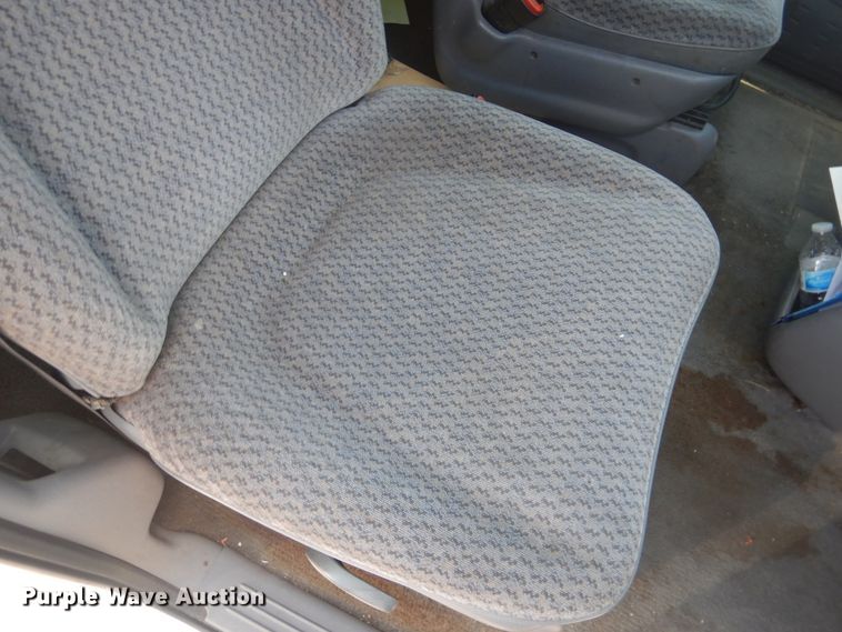 image for item DL0401 1998 Dodge Caravan  van