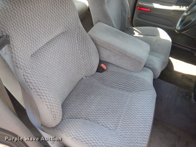 image for item DL0402 1999 Dodge Intrepid