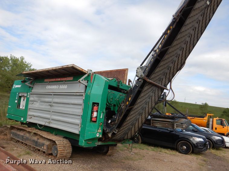 image for item DL5744 2011 Crambo 5000  shredder