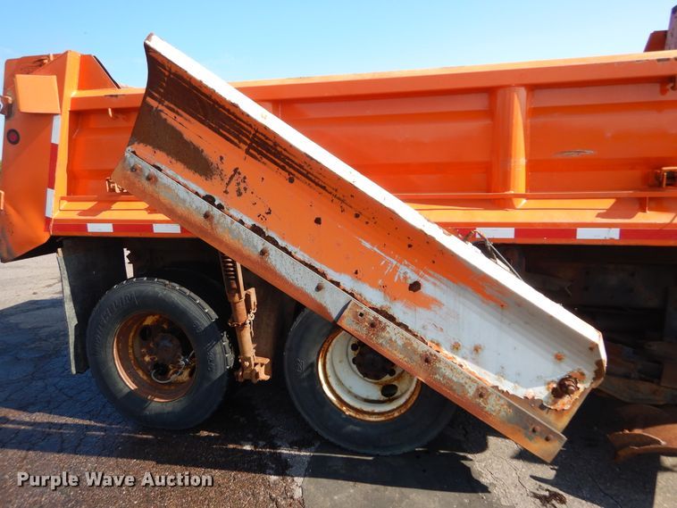 image for item DL6261 2007 Sterling LT9500  dump truck