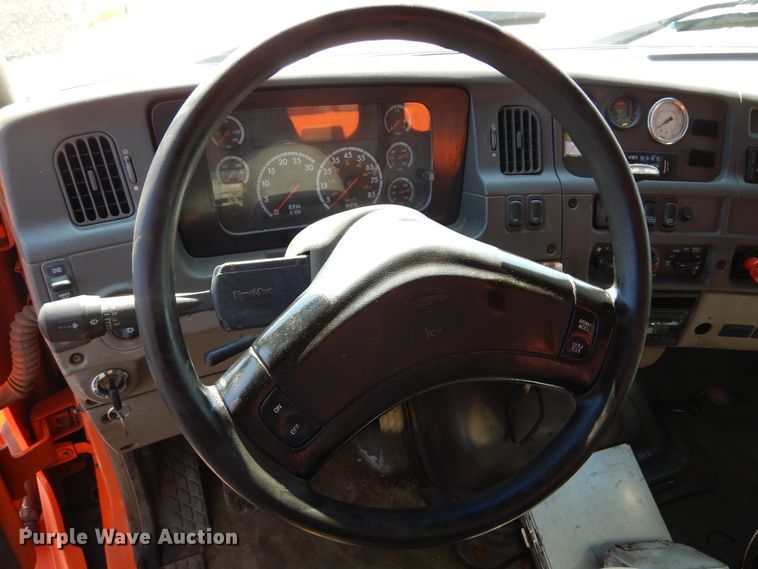 image for item DL6261 2007 Sterling LT9500  dump truck