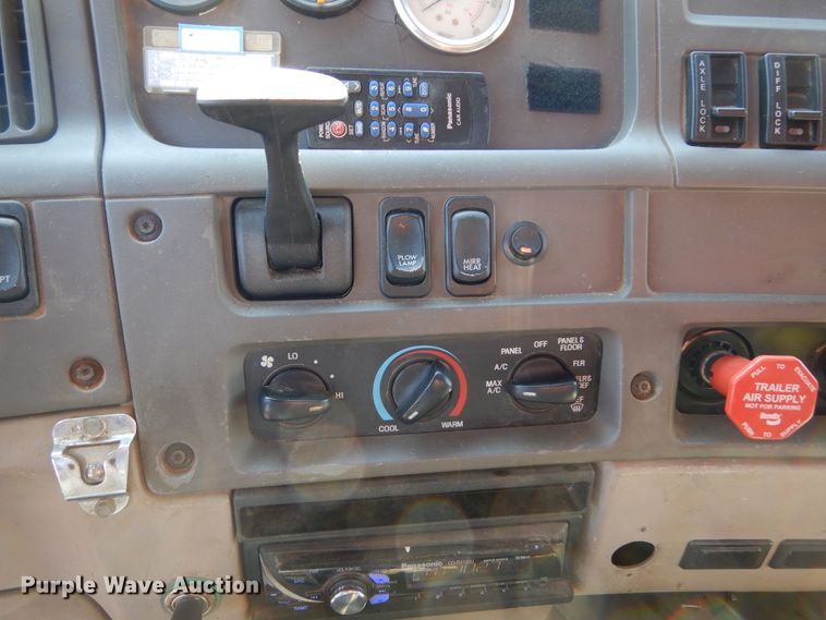 image for item DL6261 2007 Sterling LT9500  dump truck