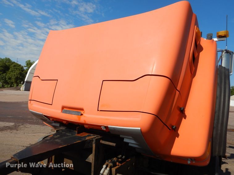 image for item DL6261 2007 Sterling LT9500  dump truck