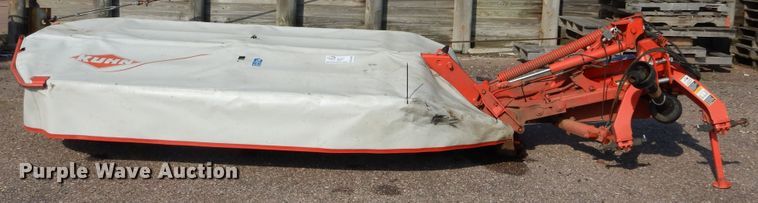 image for item DL6263 Kuhn GMD310  disc mower