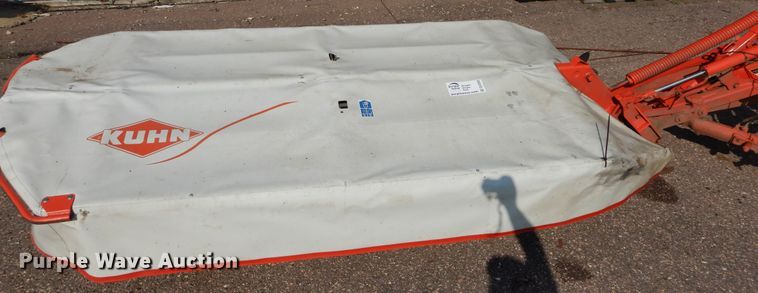 image for item DL6263 Kuhn GMD310  disc mower