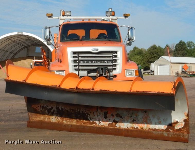 image for item DL6265 2005 Sterling LT9500  dump truck