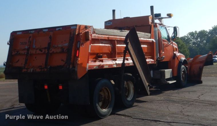 image for item DL6265 2005 Sterling LT9500  dump truck
