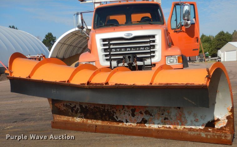 image for item DL6265 2005 Sterling LT9500  dump truck