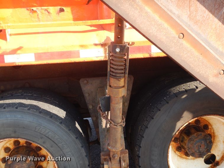 image for item DL6265 2005 Sterling LT9500  dump truck