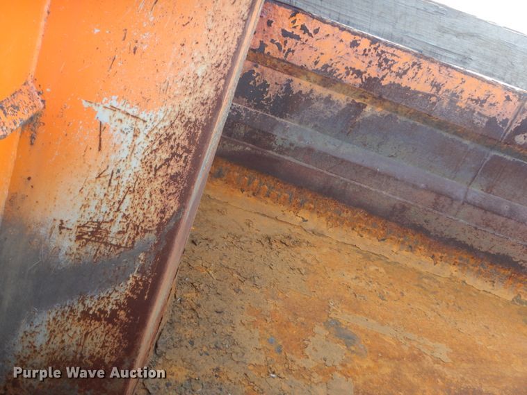 image for item DL6265 2005 Sterling LT9500  dump truck